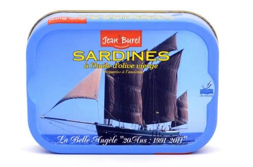 Sardines-de-Concarneau-a-lhuile-dolive-La-Belle-Angele-Jean-Burel-Nouvelle-Vague-lepicerie-fine-de-la-peche-a-Bordeaux-depuis-2017